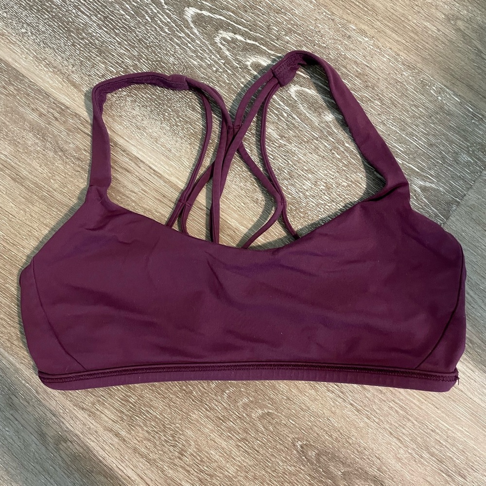 Lululemon sports bra